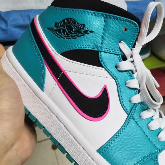 Nike Air Jordan 1 Mid South Beach main image 4